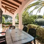 Tres Joans Villa