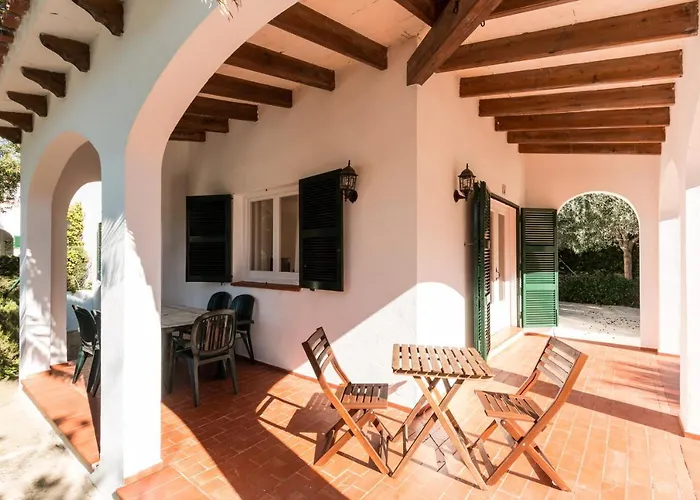 ヴィラ Tres Joans *